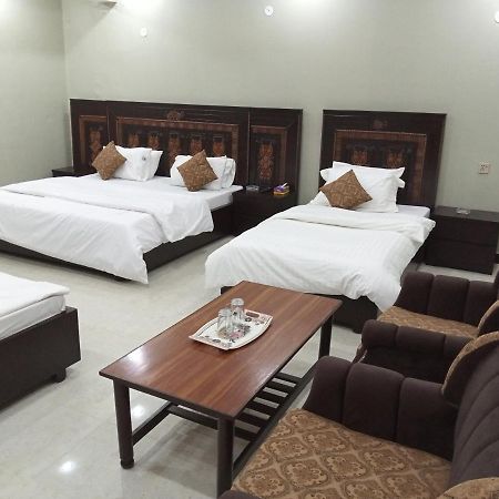 Hotel Al Markaz Исламабад Экстерьер фото