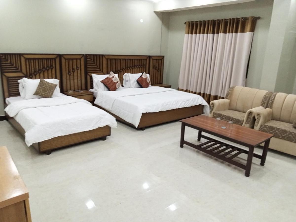 Hotel Al Markaz Исламабад Экстерьер фото
