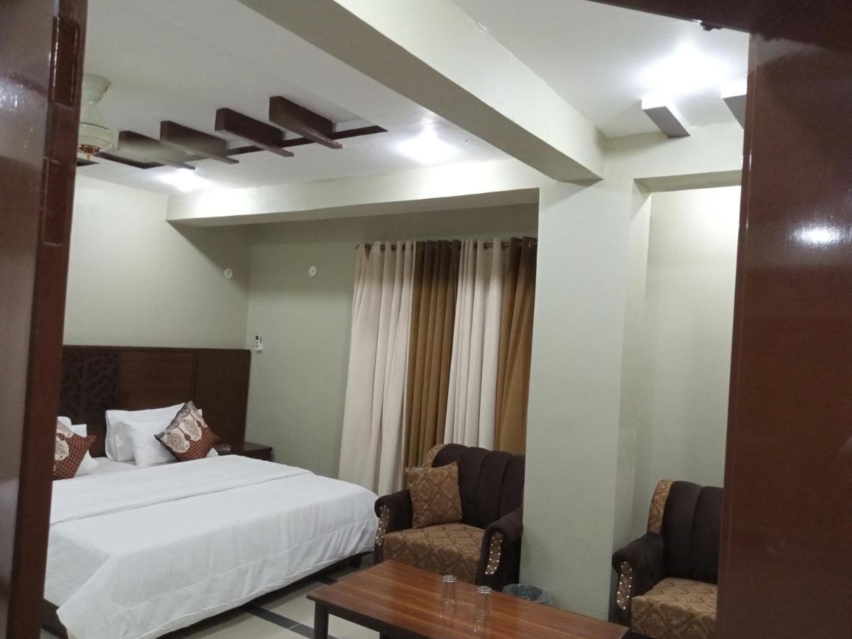 Hotel Al Markaz Исламабад Экстерьер фото