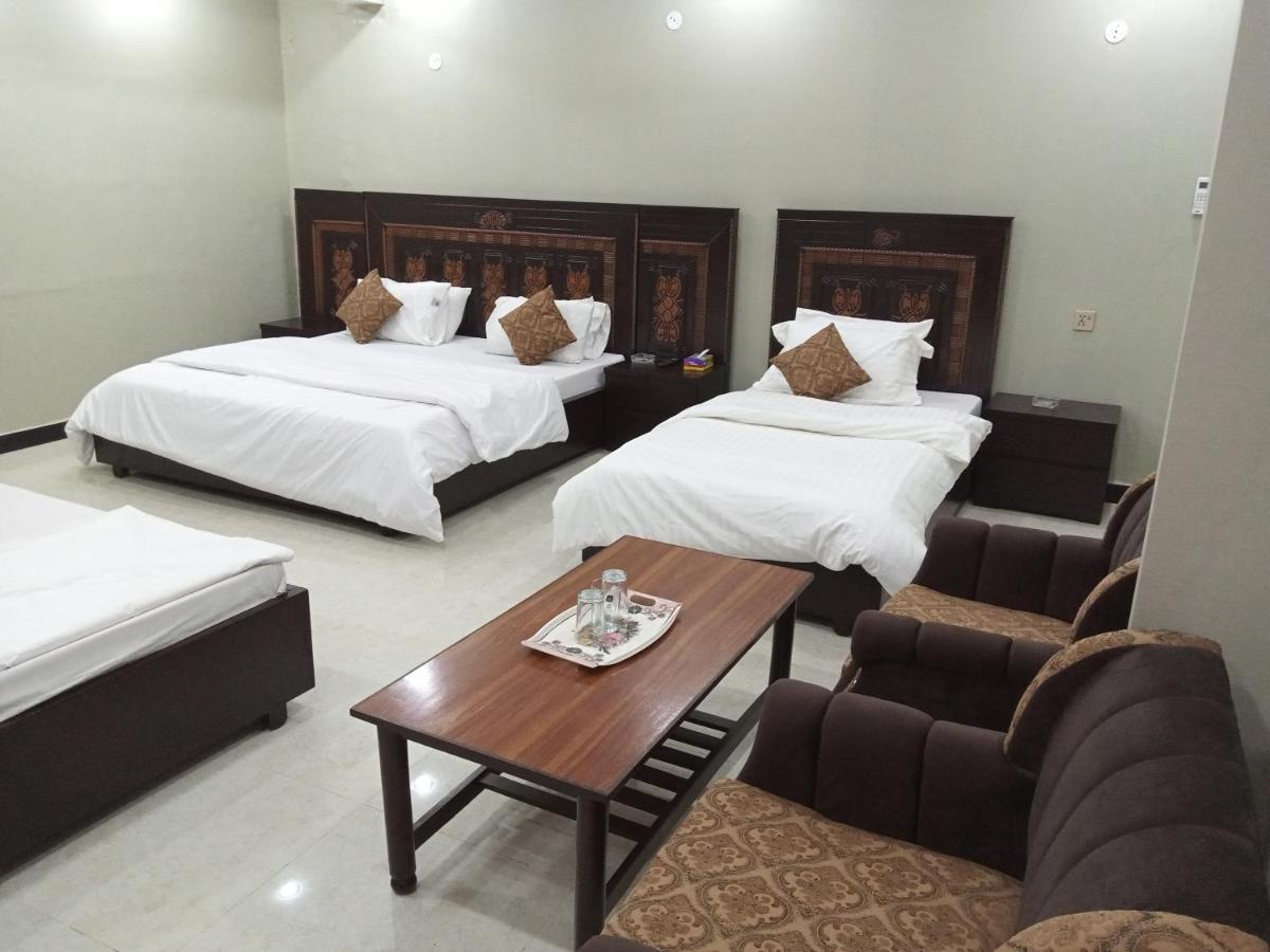 Hotel Al Markaz Исламабад Экстерьер фото