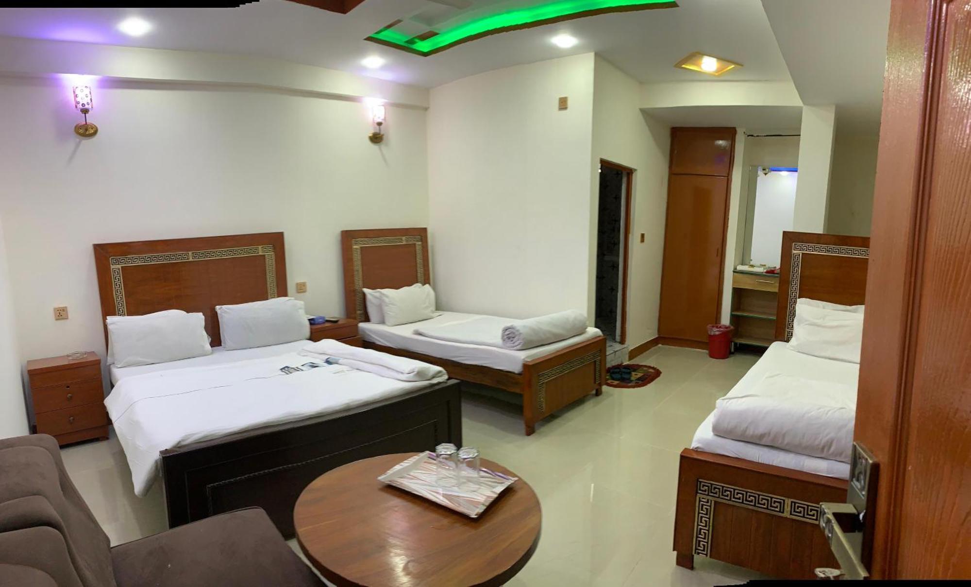 Hotel Al Markaz Исламабад Экстерьер фото